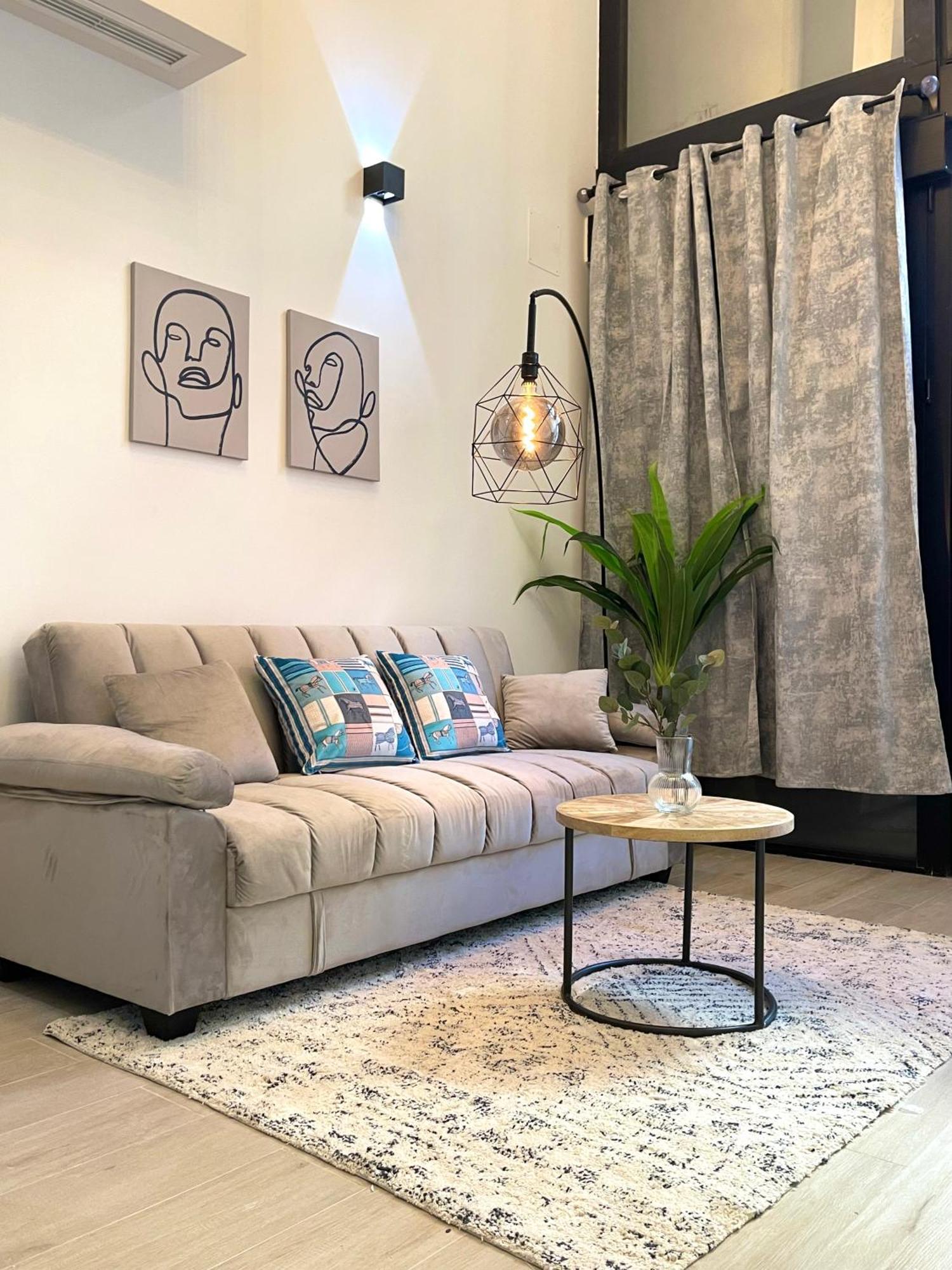 R&K Atocha Apartment Madrid Esterno foto